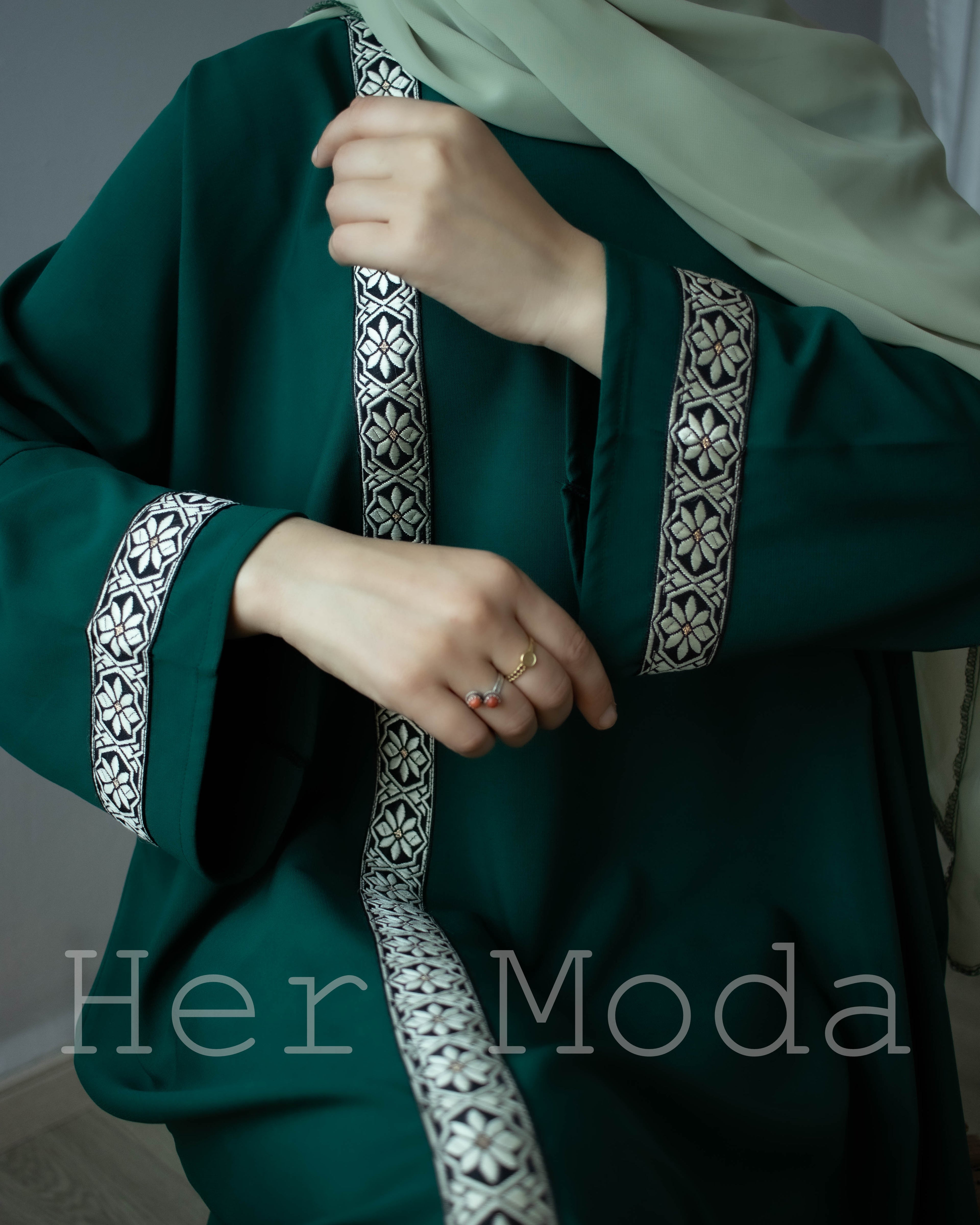 Abaya / عباية