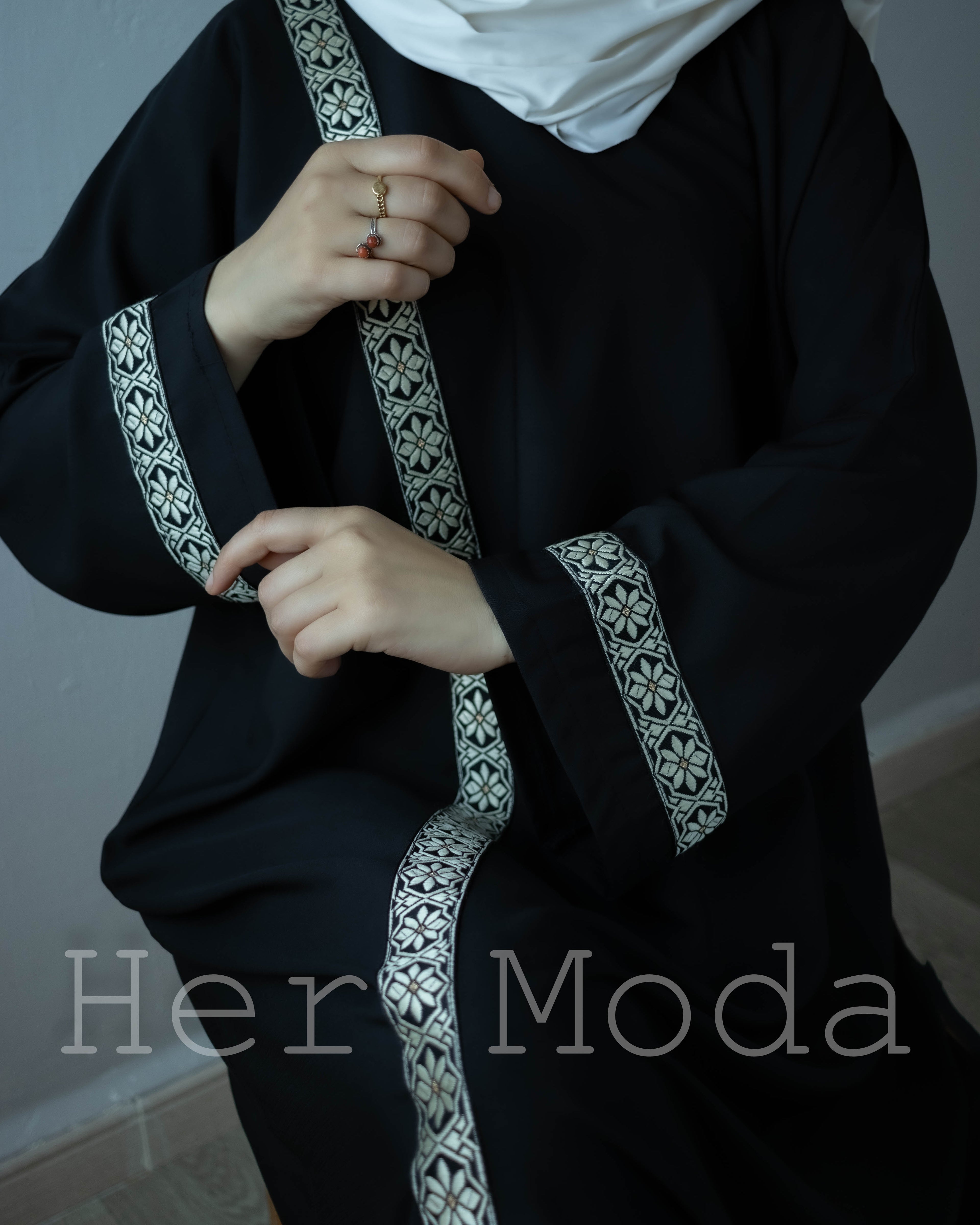 Abaya / عباية