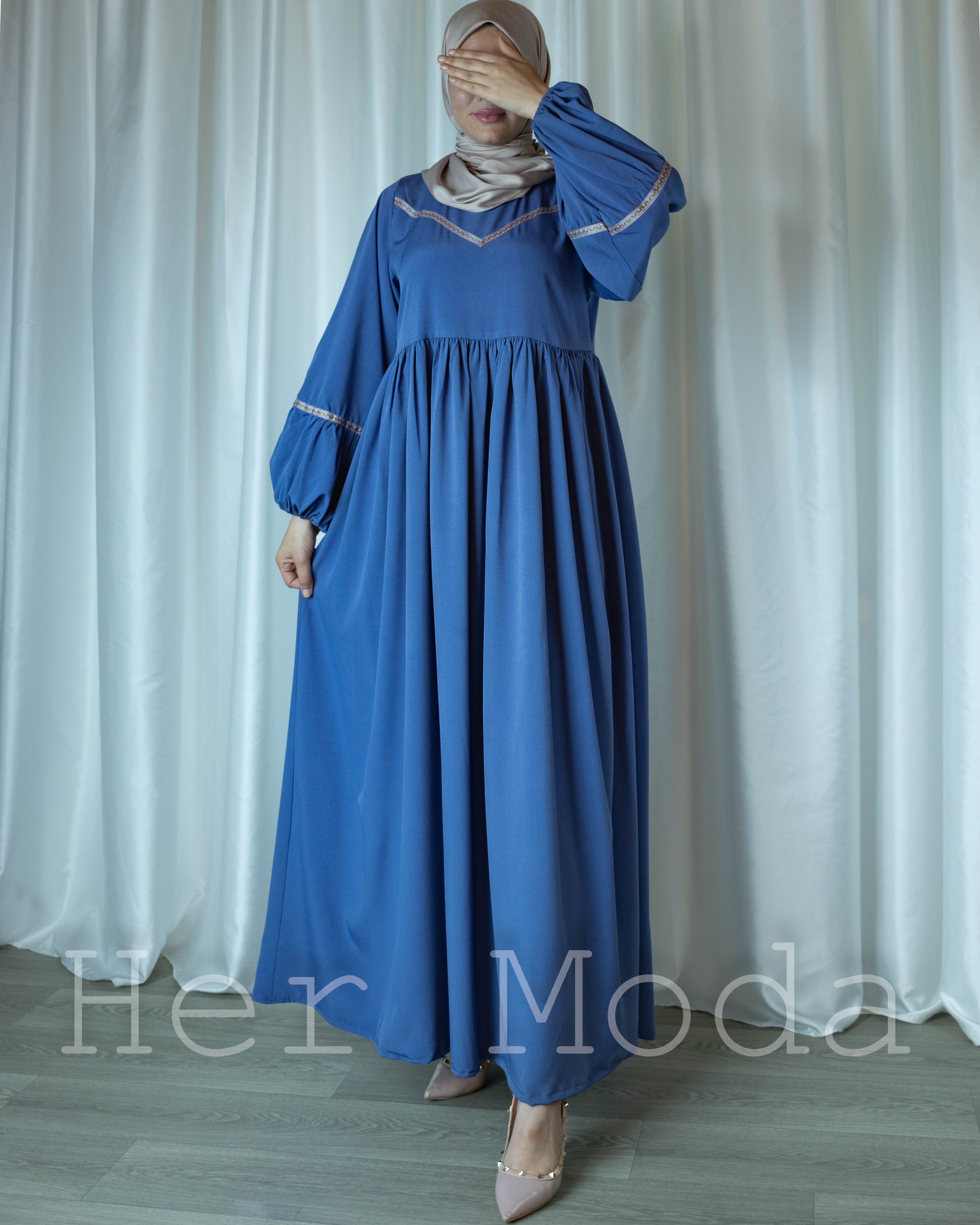 LA ROBE