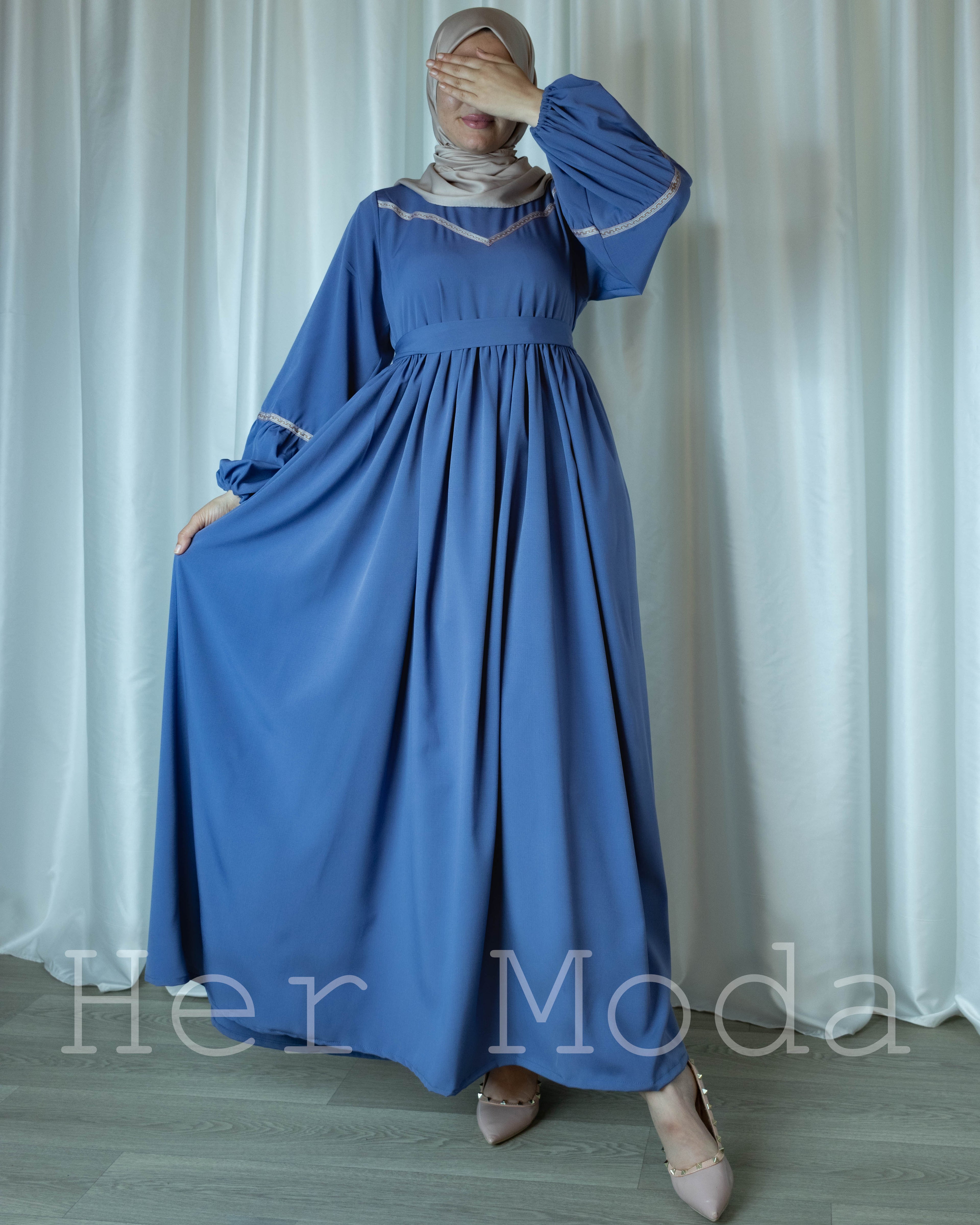 LA ROBE